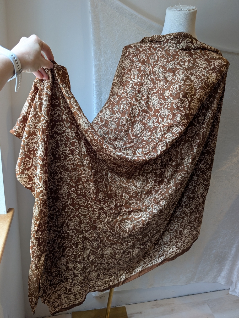 100% Silk Brown Floral Paisley XL Wrap Scarf Shawl